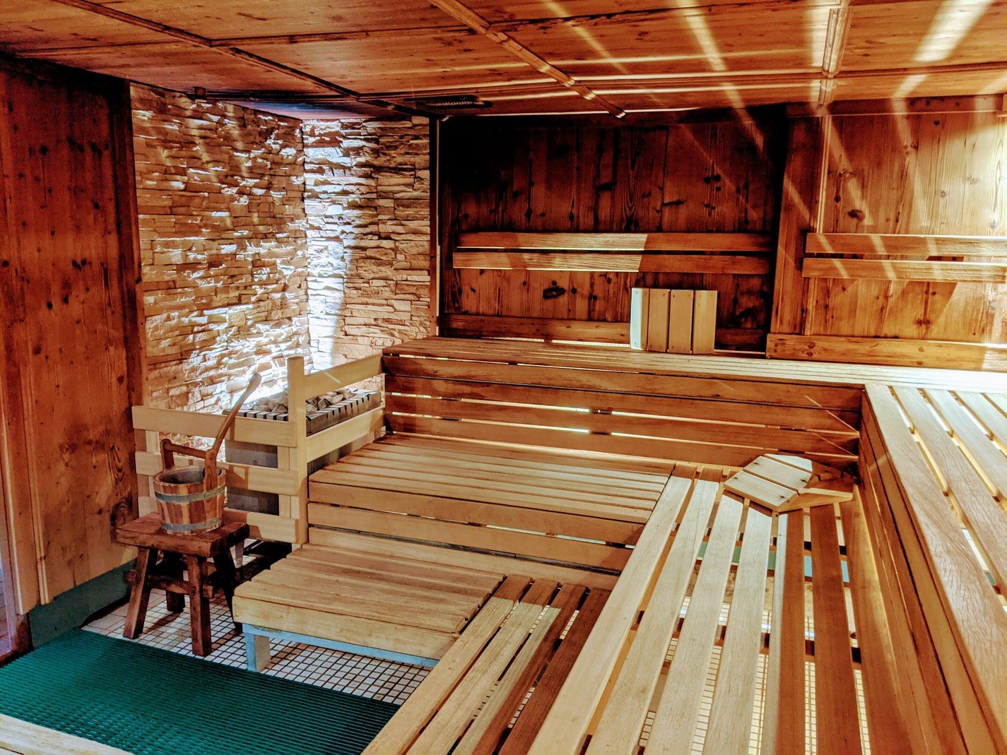 Finnische – Sauna - Saunawelten - Sporrer Sauna - Ein kleines Paradies ...
